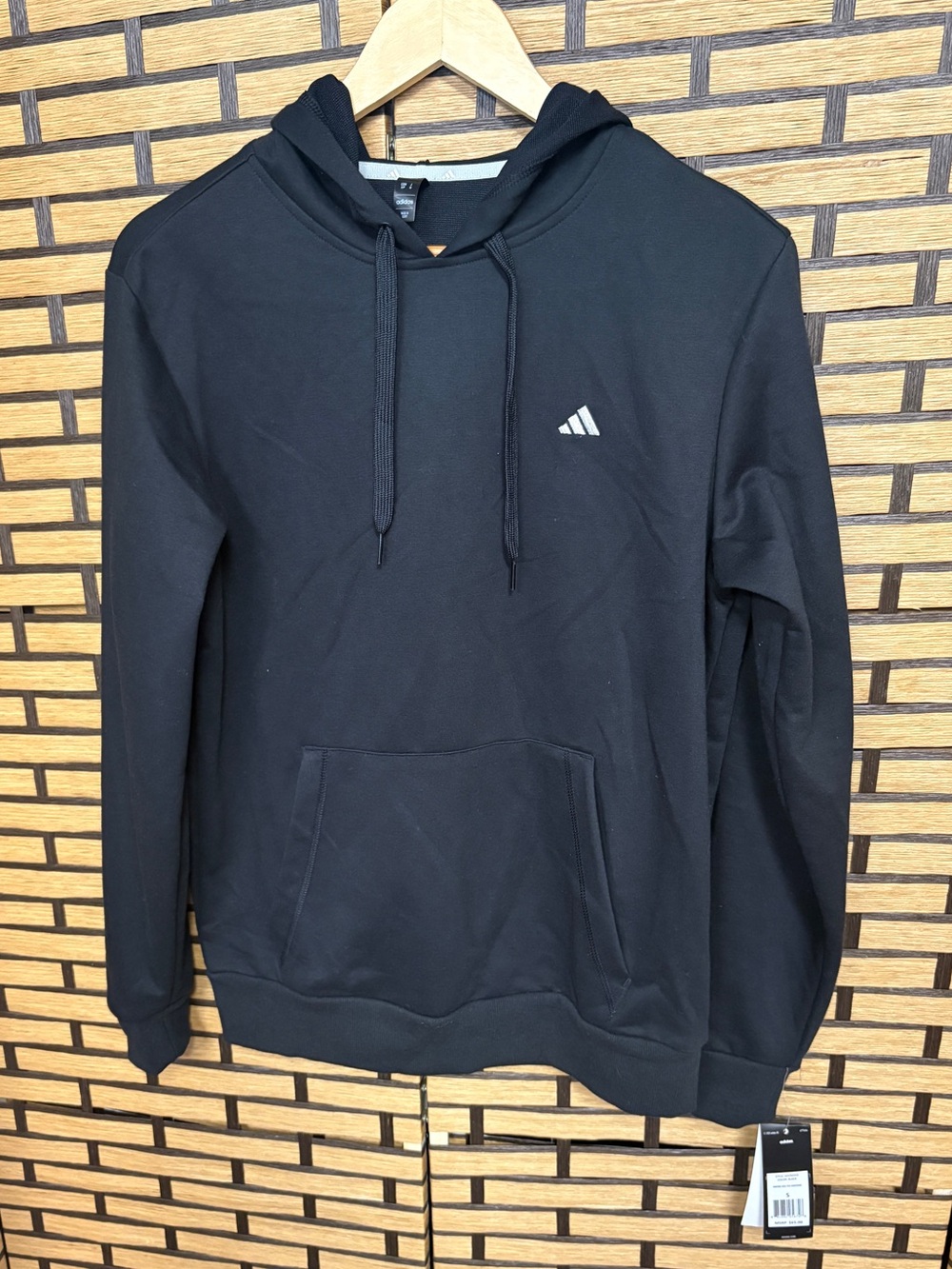 Adidas black go to hoodie men size small